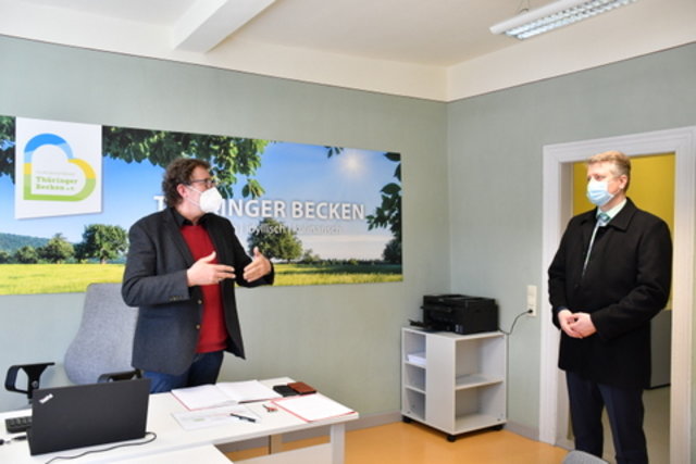 Bernd Körber und Christian Karl in der Geschäftsstelle