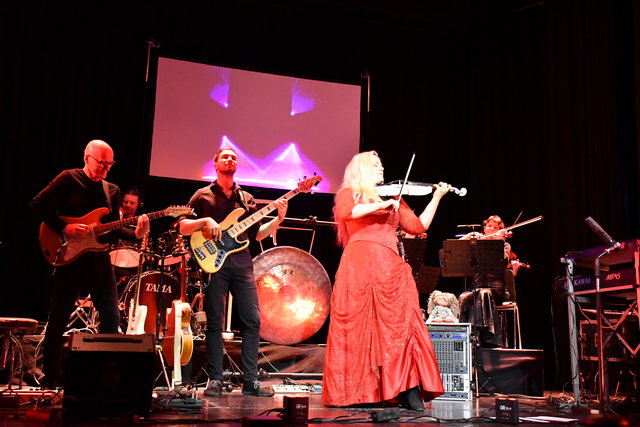 Katrin Wettin und Band auf der Bühne