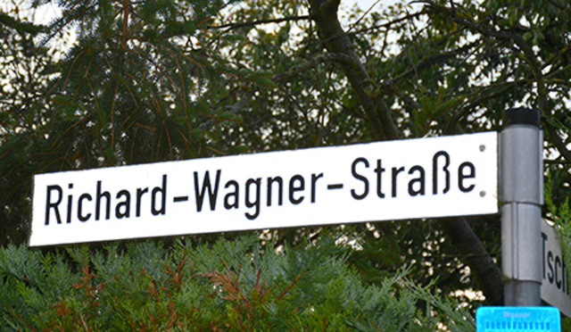 Straßenschild Richard-Wagner-Straße auf dem Gartenberg