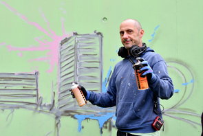 Grafitti-Künstler Riccardo Kaufmann von der Firma Kunstattacke
