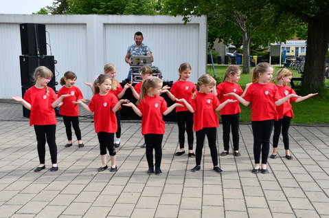 Auftritt der Tanzgruppe des Tanzsportvereins Sömmerda.