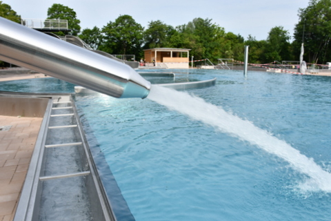 Sprühdüse im Nichtschwimmerbecken