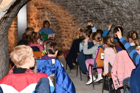 Weihnachtsmann überrasche 2c der Lindenschule. 